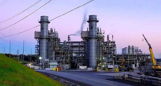 汉斯卡亚机场57架战机遭重创！不朽情缘网站乌军无人机突袭俄军(图1)